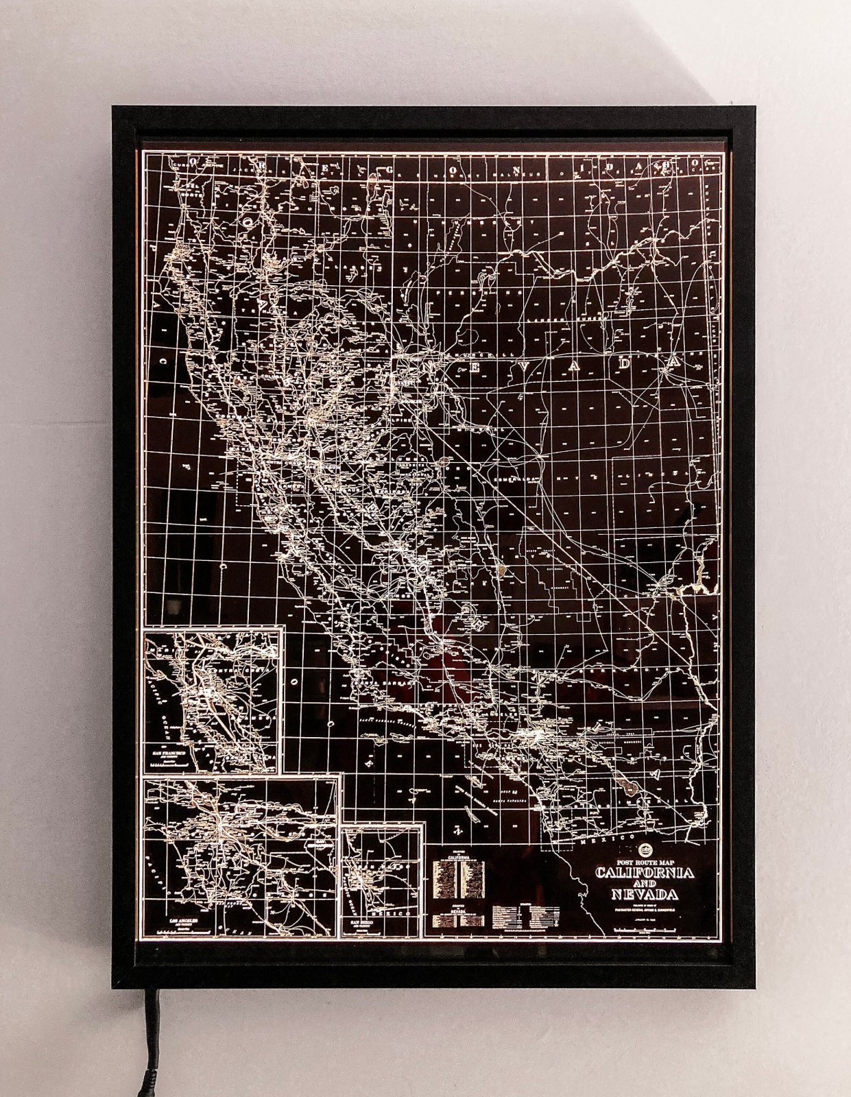 Backlit California & Nevada Map — photo 1